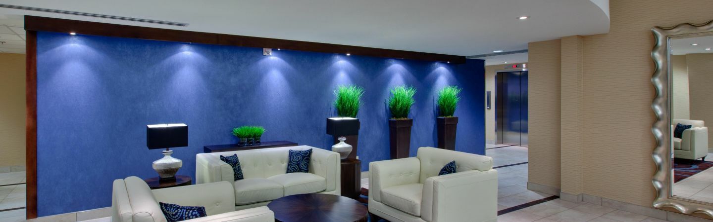 Holiday Inn Express Hotel & Suites Chatham South By Ihg Екстериор снимка